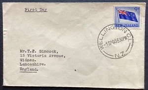 NZ 1960 9d Flag Definitive FDC, Wellington CDS pmk (HC405) - Imagen 1 de 2