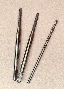 M2,5 Gewindeschneider & HSS-Vorbohrer 2,1mm Gewindebohrer 2.5mm eintlg. metrisch - Bild 1 von 6