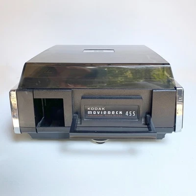 Projetor Vintage Kodak Moviedeck 455 - Grão de madeira clássico - Imagem 1 de 4