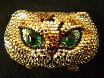 Caja de pastillas Katherine Baumann de Beverly Hills cristales de Swarovski ojo verde gato Foto 1 de 4