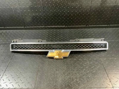2008 - 2014 Chevy Suburban 1500 Upper Chrome Grill Foto 1 de 4