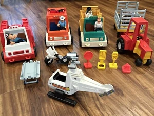De colección Fisher Price Husky Ayudante POLICÍA BOMBEROS RESCATE TRACTOR Extras Gran Lote - Imagen 1 de 8