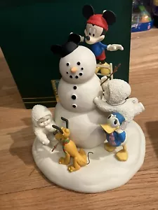 Disney Showcase Department 56 Snowbabies Guest Collection Making Snowfriends - Picture 1 of 6