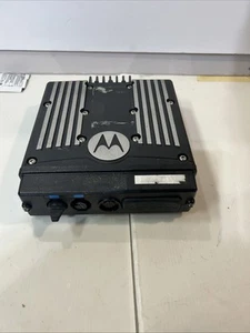Motorola XTL5000 VHF 136-174 MHz P25 Digital Radio M20KSS9PW1AN - Zdjęcie 1 z 5