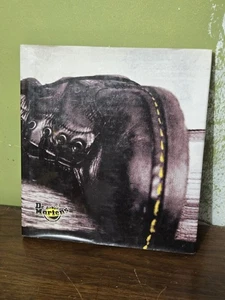 Vintage 1999 Dr Martens Coffee Table Book Photography 1st Edition  - Bild 1 von 6