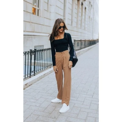 Pantalón recto a medida cintura cruzada camel Abercrombie & Fitch para mujer talla 12S Foto 1 de 4