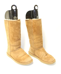 VINTAGE UGG CHESTNUT, CLASSIC TALL # 5815 SHEARLING BOOTS, SIZE W9. NO holes - Picture 1 of 18