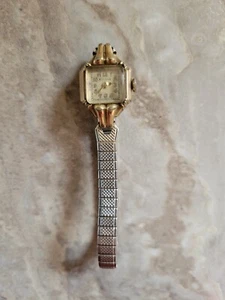 Vintage Bulova Watch Ladies Eccellency 10 K Gold Filled - Picture 1 of 3