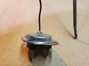 GOODMAN B1357904 L226F HOT WATER LIMIT - Picture 1 of 7