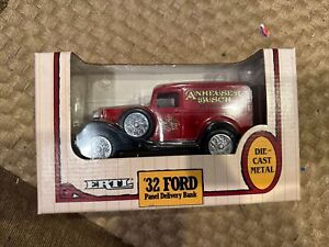 Ertl Anheuser Busch 1932 Ford Panel Delivery Truck Bank 1/25 Die Cast