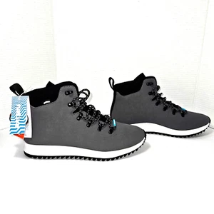 NUEVAS Botas Nativas Para Hombre Talla 8.5 AP Apex Dublin Estilo Senderismo Gris con Carcasa Blanca - Imagen 1 de 9