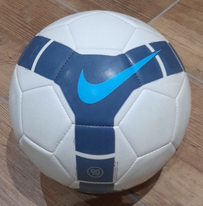 piłka nike t90 swift