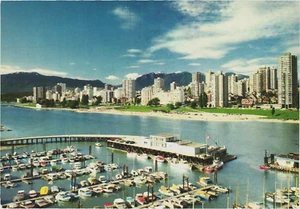Postcard: English Bay -- Vancouver --- British Columbia - Canada - Picture 1 of 2