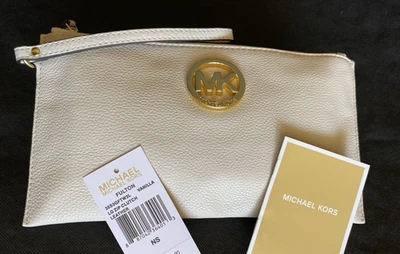MICHAEL KORS Fulton Vanilla Lg Pebble Leather Zip Top Wristlet Clutch NWT $88 - Image 1 of 4