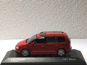 Minichamps 1:43 VW Touran 2003 Red Art. Nr: 400 052100 - Bild 1 von 9