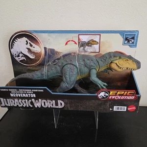 Jurassic World Epic Evolution Neovenator Gigantic Trackers 12" Dinosaur New - Picture 1 of 6