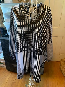 NWT ZOE Black & White Plaid Striped Modernist Henley Blouse Top - Size XXL / 2XL - Picture 1 of 7