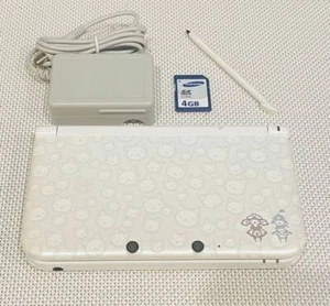 Consola Nintendo 3DS XL LL Monster Hunter 4 Paquete Especial Airou Blanca Japón Usada - Imagen 1 de 7