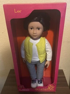 Muñeca niño Our Generation Lee 18" - Nueva *Caja dañada* - Imagen 1 de 5