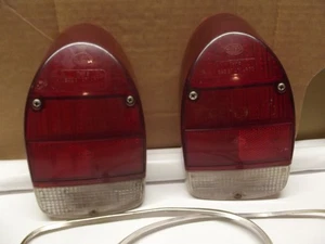 1970 VW VOLKSWAGEN BEETLE BUG REAR TAIL LIGHT ONE IS CRACKED /SEE PICTURE #2 - Picture 1 of 6