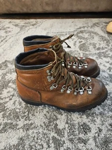 VTG 70s RED WING IRISH SETTER LEATHER HIKING/MOUNTAINEERING BOOTS Size 9 D - Picture 1 of 8