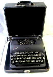 Vintage 1948 Smith-Corona Clipper Typewriter w/ Case Works with Issues READ - Picture 1 of 20