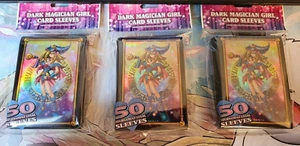 3 x YUGIOH 50er-Pack Yu-Gi-Oh Dark Magician Mädchen Kartenhüllen versiegelt - Bild 1 von 9