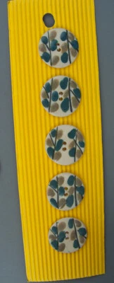 INCOMPARABLE BUTTON COMPANY SET OF 5 - CERAMIC - Image 1 of 2