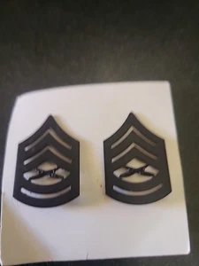 GYSGT ARTILLERÍA Sargento E7 USMC Cuello Negro Insignia Chevrons Pin Clutch - Imagen 1 de 2