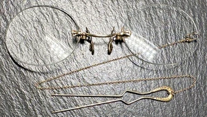 ANTIQUE GOLD TONE BIFOCAL PINCE-NEZ GLASSES WITH HAIRPIN CHAIN H844 - Picture 1 of 17
