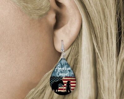 Pendientes colgantes estampados American Cowgirl Western hechos a mano de madera con lágrima Foto 1 de 3