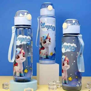 1 Sport-Trinkflasche mit Einhorn-Motiv 700 ml mit Strohhalm und Trageschlaufe - Bild 1 von 4