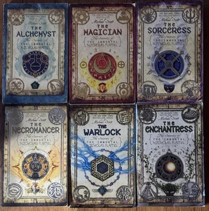 Complete Series Set SECRETS OF THE IMMORTAL NICHOLAS FLAMEL Michael Scott Lot 6 - Foto 1 di 1