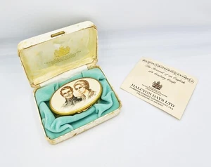 VINTAGE HALCYON DAYS LIMITED EDITION ROYAL WEDDING ENAMEL BOX c1973 - Picture 1 of 8