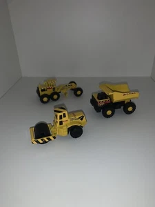 Lot of 3 Tonka 1993 Mini Die Cast Construction Road Grader Pavement Dump Truck - Picture 1 of 4