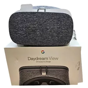 Google Daydream View Virtual Reality VR Headset Gray New - Picture 1 of 14