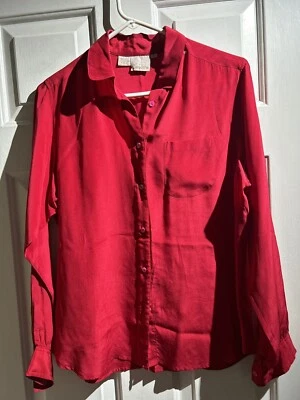 Blusa Liz Claiborne de seda vermelha com botões na frente tamanho. 12 - Feriado - Imagem 1 de 3