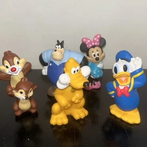 JA4 / LOT 5 FIGURINES PLASTIQUES DISNEY MINNIE PLUTÔ DONALD .. DISNEY STORE - Picture 1 of 7
