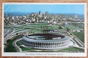Atlanta Stadium & Downtown Skyline Georgia GA Postkarte PC um 1970 Curteich - Bild 1 von 1
