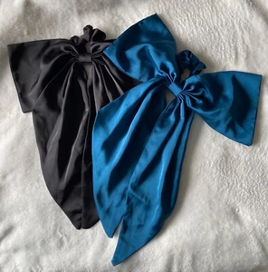 Free People The Drama Bow Pony Oversized Satin Hair Tie Scrunchie BNWOT RRP £20 - Picture 1 of 10