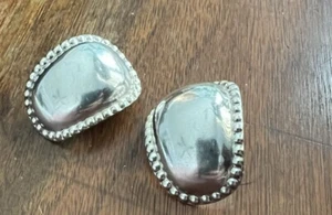 Vintage SU Retro Modernist Chunky Curved Beaded Edge Sterling Silver Earrings - Picture 1 of 10