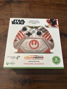 Xbox One Star Wars Squadrons - Limited Edition Vanguard Squadron Controller - Picture 1 of 3