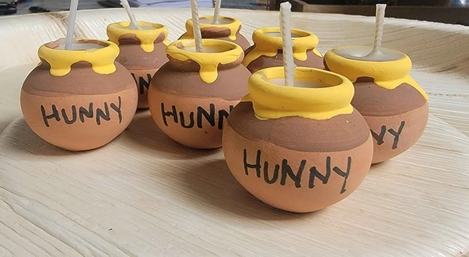 Minúsculo Winnie the Pooh cera de abelha hunnypot festa favor - Imagem 1 de 2