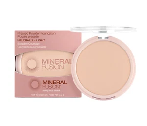 Pressed Powder Mineral Foundation by Mineral Fusion, Non Comedogenic, Vegan - Picture 1 of 3