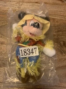 Disney Espantapájaros Mickey Mouse Bolsa de Frijoles Peluche Halloween Sellado - Imagen 1 de 5