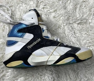 VINTAGE REEBOK SHAQ ATTACK GRÖSSE 8,5 1992 ORIGINALVERÖFFENTLICHUNG WEISS SCHWARZ BLAU - Bild 1 von 9