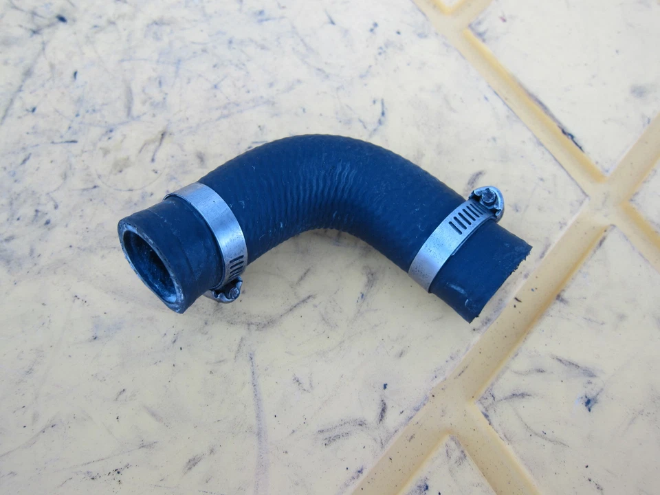 Kawasaki Ninja 250 R EX 250 F 2006 OEM abrazaderas de radiador abrazaderas de manguera de radiador Foto 1 de 1