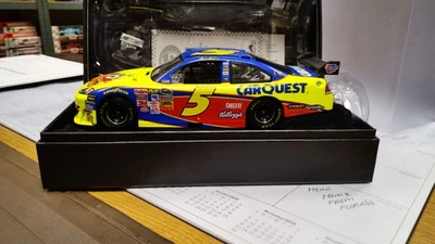 Chevrolet Impala SS 2009 Mark Martin #5 1/24 Kellogg's Action Elite 187 de 250 Foto 1 de 4