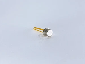 AD590KH Analog Devices Analog Output 2-Terminal Temperature Sensor TO-52 - Picture 1 of 3