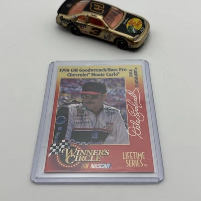 Coches diecast Dale Earnhardt 1:64 con tarjeta NASCAR GM Goodwrench - Bass Pro Shop Foto 1 de 4